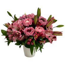 Load image into Gallery viewer, Happy  Day Edible Flower Vase